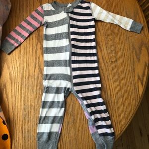 Hanna Andersson ZIP up pajamas 2T